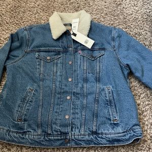 NWT Levis 1x Sherpa lined Jean jacket